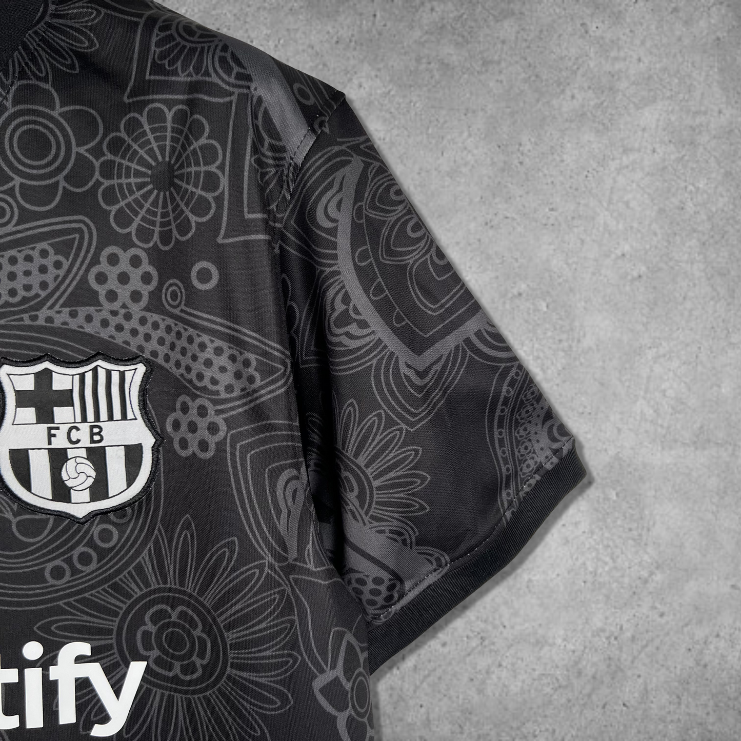 FC Barcelona "Noir Fleur" Premium Kit