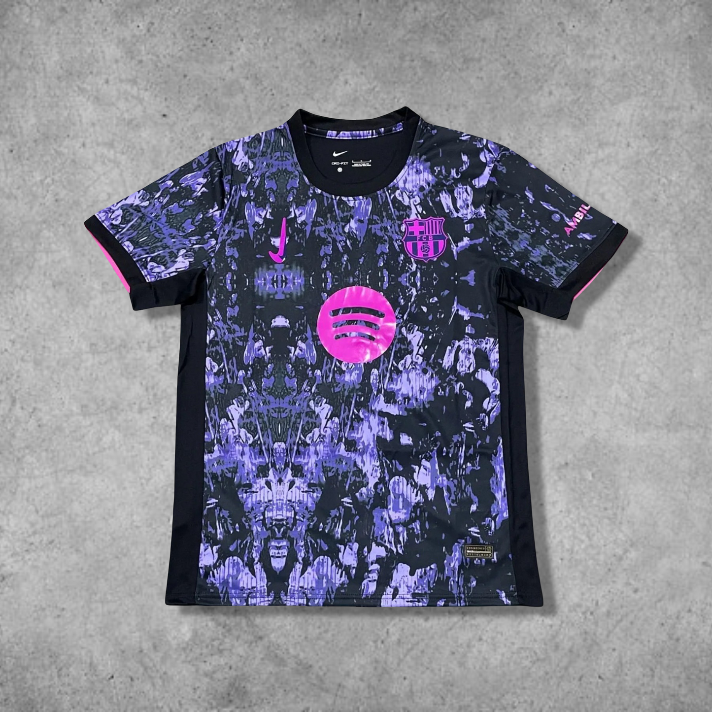 FC Barcelona "La Esencia" Premium Kit