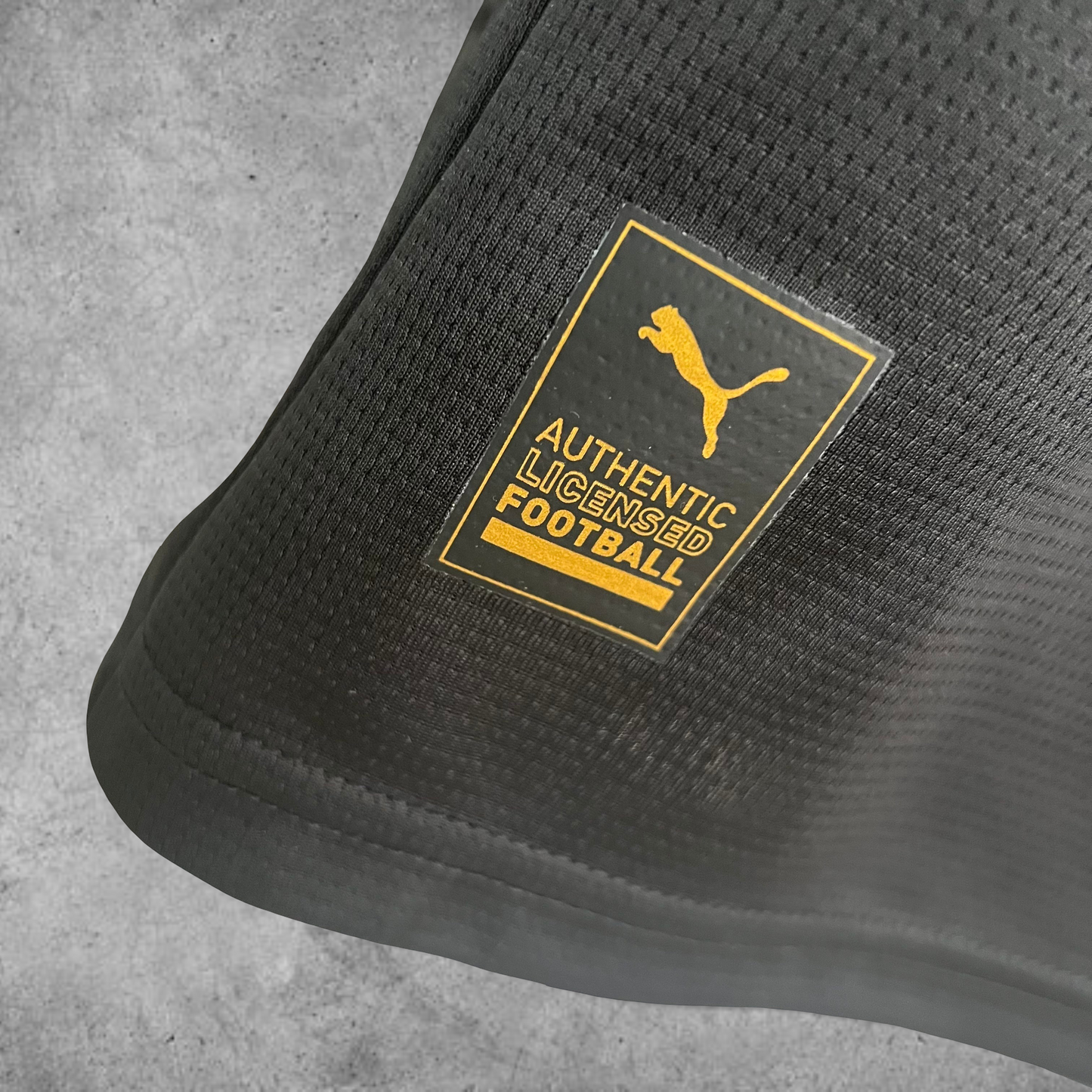 25/16 Manchester City Away Kit