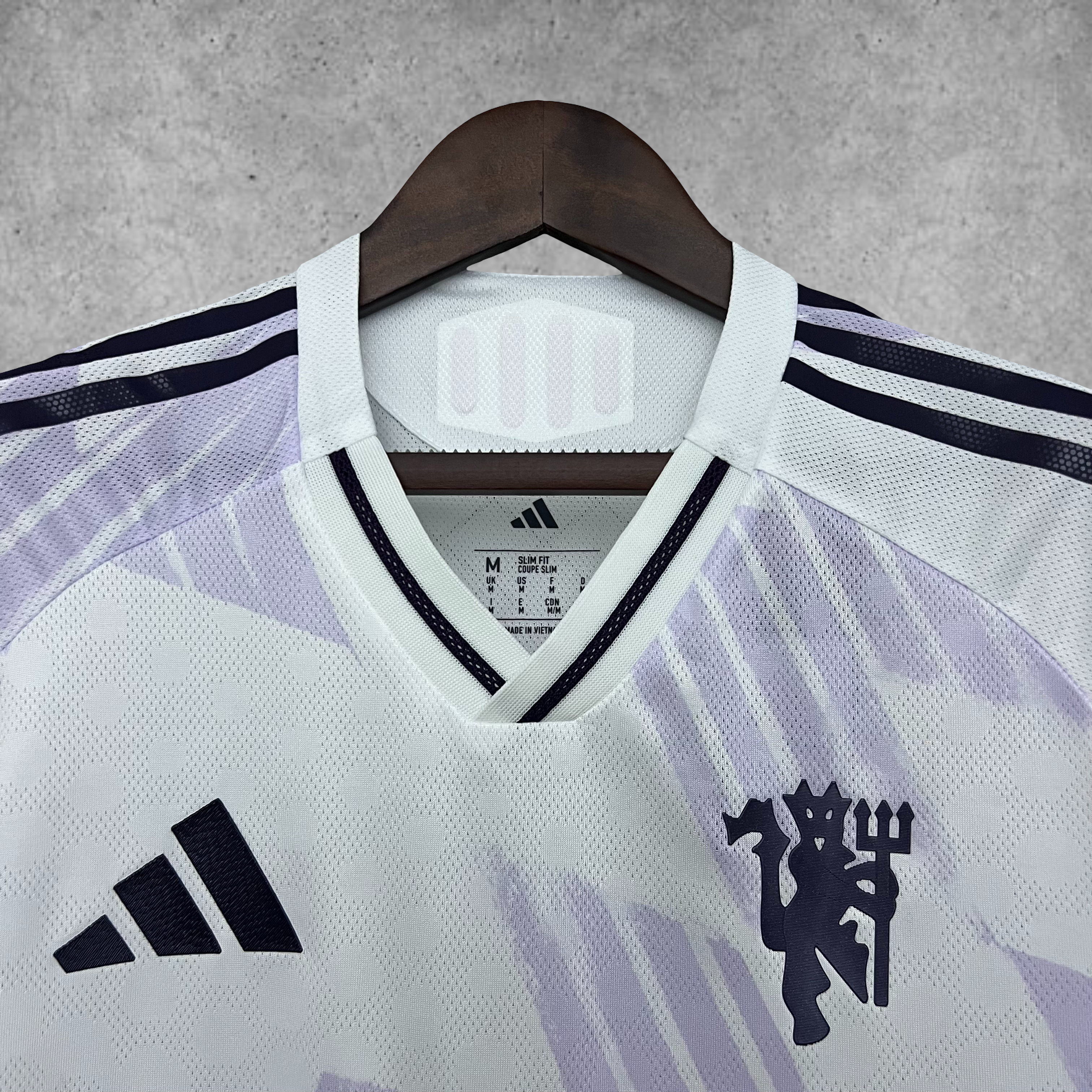 25/26 Manchester United Away Kit